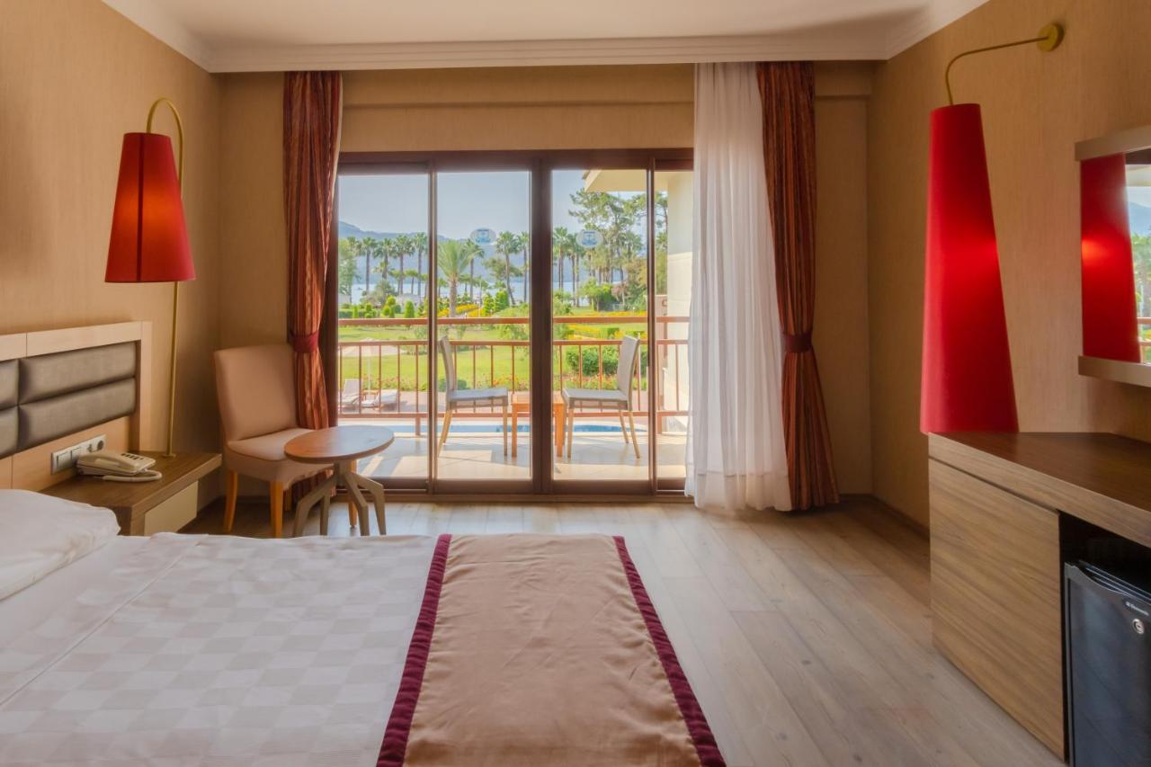Fortezza Beach Resort Хісароню Екстер'єр фото